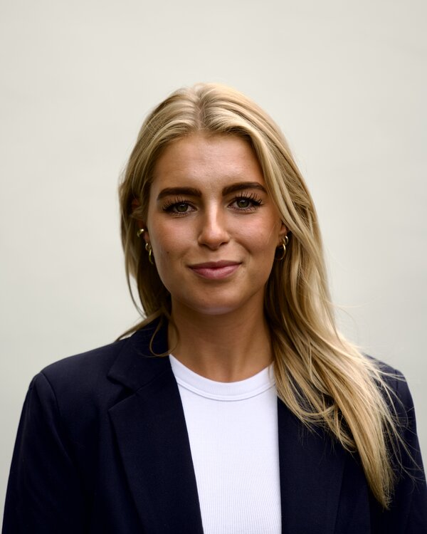 Externe Betrekkingen - Romy Thuis