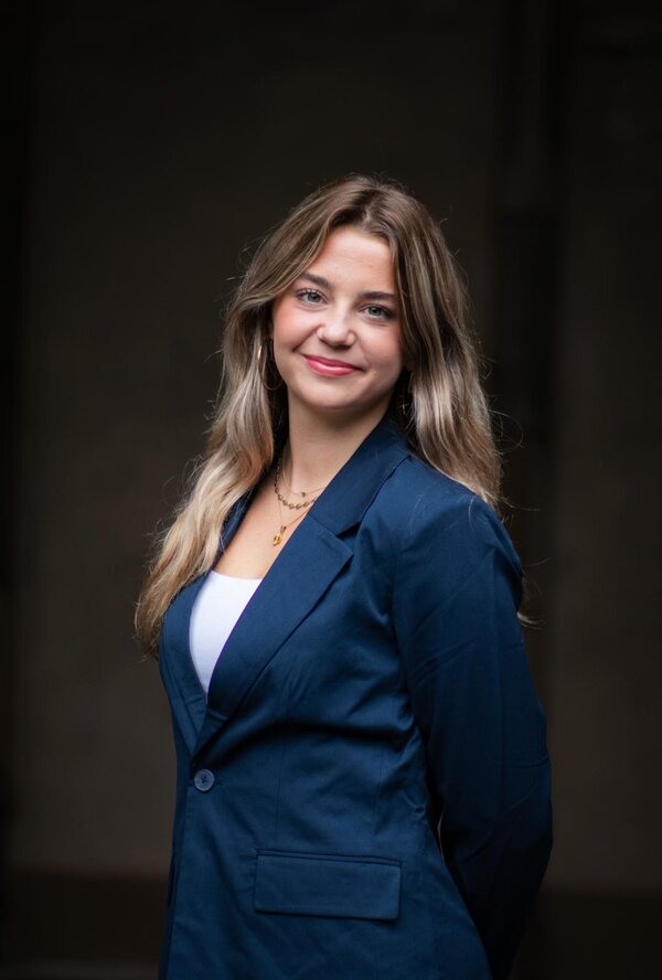 Human Resources Manager - Liza Carstens